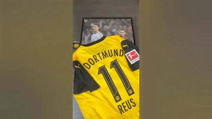 Celebrate Borussia Dortmund 2-0 Aston Villa #reuse #doraemon #astonvilla #martinez #football #jersey